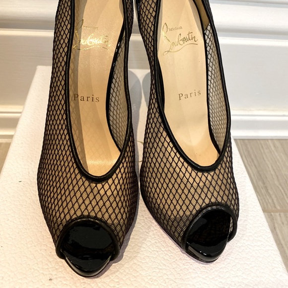 These are fakes that Posh forced me to keep BUYERS BEWARE - Picture 2 of 8